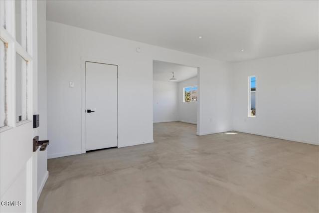Detail Gallery Image 3 of 42 For 61714 Commercial St, Joshua Tree,  CA 92252 - 2 Beds | 1 Baths