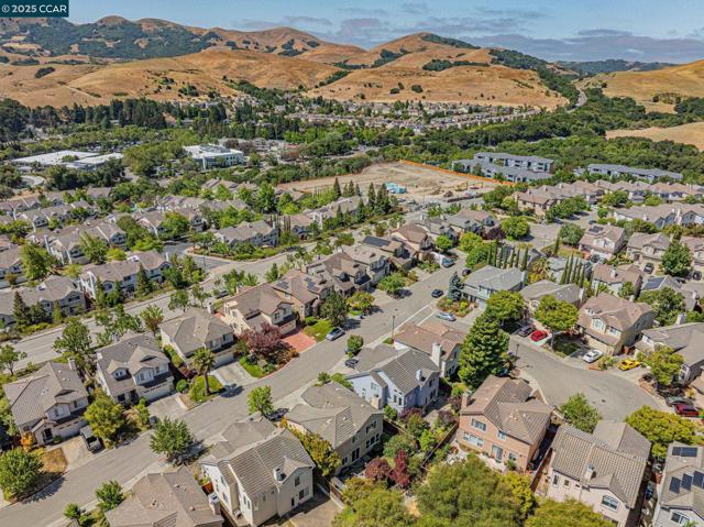 120 Woodcrest Dr, San Ramon CA: https://media.crmls.org/mediaz/fa85869d-7e81-4d3c-8108-b09ef80f2189.jpg