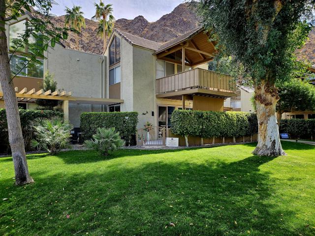 78225 Cortez Lane, Indian Wells CA: https://media.crmls.org/mediaz/fa85c3b1-c609-4134-953d-d7d5773c81de.jpg