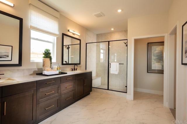 Detail Gallery Image 12 of 18 For 1673 Avenida Tealing #2,  Chula Vista,  CA 91913 - 3 Beds | 2 Baths