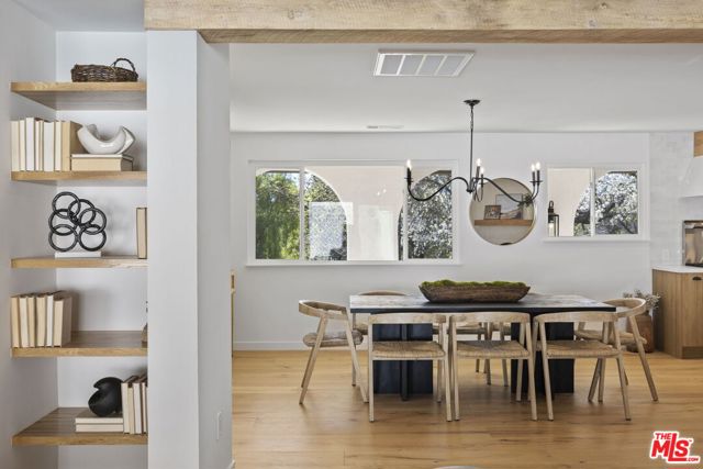 431 Montana Circle, Ojai CA: https://media.crmls.org/mediaz/fa871a2a-dee4-4388-aad5-7c389d3f3700.jpg