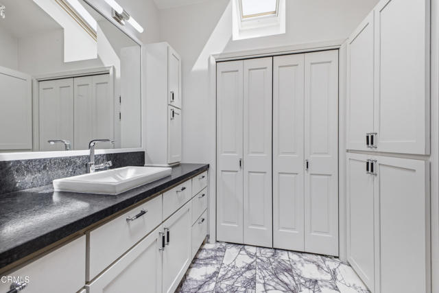 Detail Gallery Image 17 of 25 For 2163 E Del Mar Bld, Pasadena,  CA 91107 - 2 Beds | 2 Baths