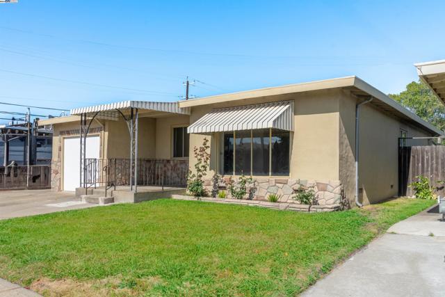 Image 2 of 25 For 15204 Norton St