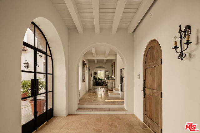 848 Picacho Lane, Santa Barbara CA: https://media.crmls.org/mediaz/fa8a0e7e-939b-44ac-9cc1-9218bdb5f003.jpg