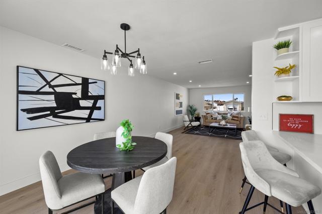 4281 Marcwade Dr, San Diego CA: https://media.crmls.org/mediaz/fa8a4dcd-389a-4840-80cc-f9b0cd4aaa76.jpg