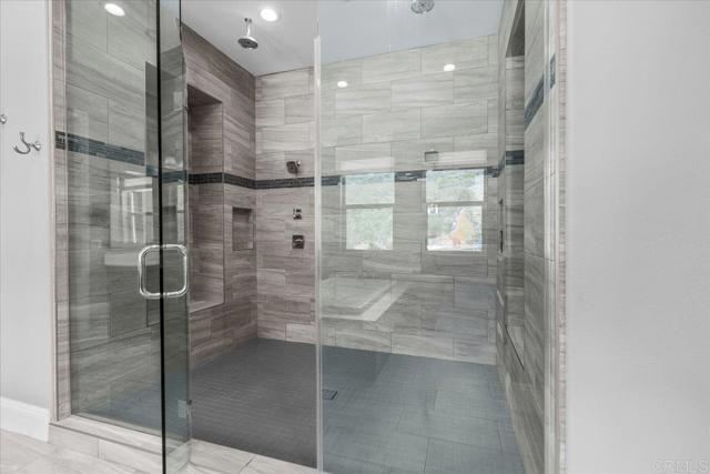 543 Ledge Street, San Marcos CA: https://media.crmls.org/mediaz/fa8a5db6-eec6-42e0-b346-b5cec4063d65.jpg