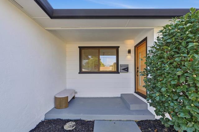 4572 Bianca Drive, Fremont CA: https://media.crmls.org/mediaz/fa8a6585-be13-4a57-91c2-fd1ef93eb0bc.jpg