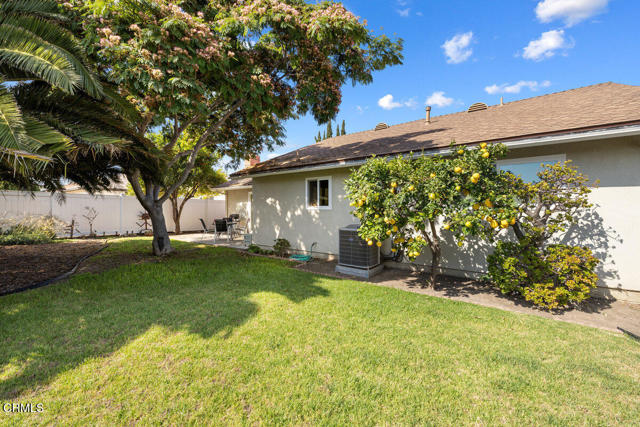 1789 Potomac Avenue, Ventura CA: https://media.crmls.org/mediaz/fa8bf886-9e40-4bf9-8e6c-7f849a6f0758.jpg