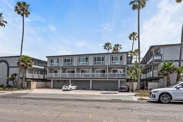 1111 Seacoast Dr, Imperial Beach CA: https://media.crmls.org/mediaz/fa8c5923-3d98-4668-9841-25bd8ae023f4.jpg