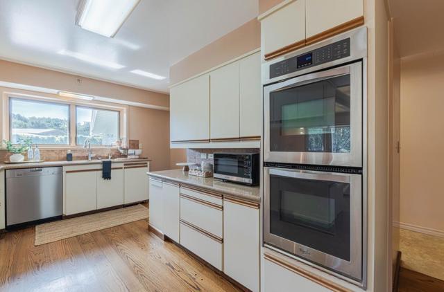 12 Mesa Del Sol, Salinas CA: https://media.crmls.org/mediaz/fa8ca015-0e20-4385-a485-5cb996ccef68.jpg