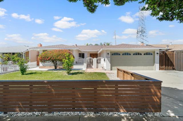 2733 Scottsdale Drive, San Jose CA: https://media.crmls.org/mediaz/fa8d52dc-9661-401b-acb1-f0b8d8e286b1.jpg