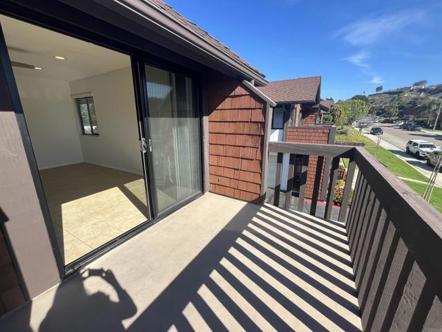 Image 4 of 44 For 2556 Ocean Cove Dr.