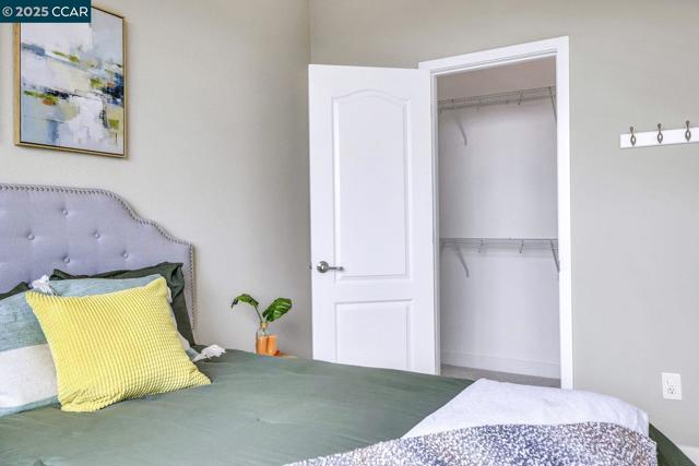 6130 Old Quarry Loop, Oakland CA: https://media.crmls.org/mediaz/fa8ecdeb-85ca-4aa5-83ca-7682e2bb1dfd.jpg