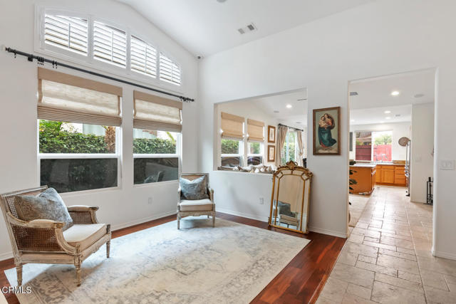 1728 Via Pajaro, Camarillo CA: https://media.crmls.org/mediaz/fa90934e-4440-4cbc-add2-e1eab5436ef1.jpg
