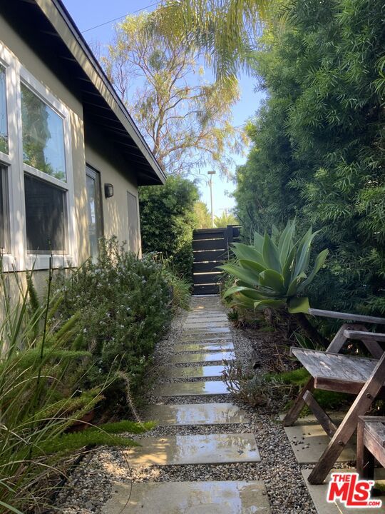 320 Grand Boulevard photo 3
