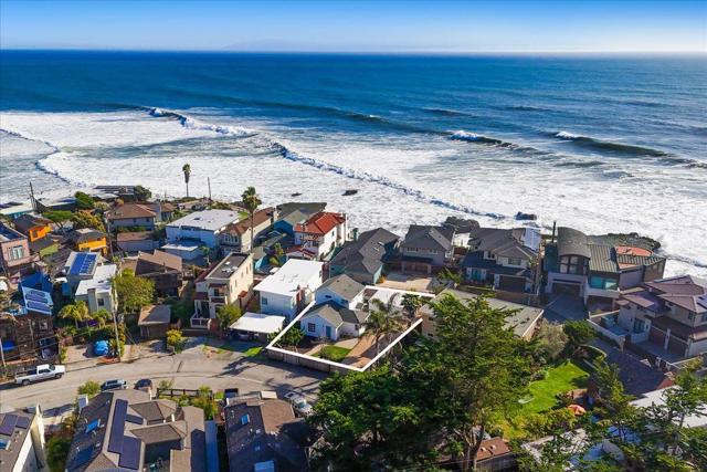 2866 Chesterfield Drive, Santa Cruz CA: https://media.crmls.org/mediaz/fa927ecb-6805-4a3c-997d-ad5ae9e12934.jpg