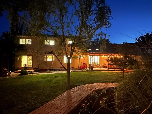135 Belvue Drive, Los Gatos CA: https://media.crmls.org/mediaz/fa947ca8-65ce-4855-b605-008a46f3c04e.jpg