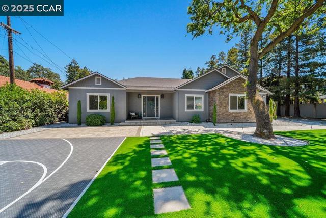 100 Alderwood Rd, Walnut Creek CA: https://media.crmls.org/mediaz/fa9673db-4342-4a06-bda7-a039b8f4eda7.jpg