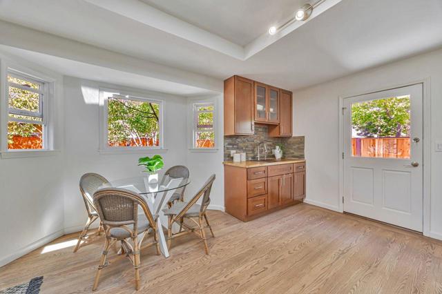 371 Jeter Street, Redwood City CA: https://media.crmls.org/mediaz/fa97531d-6878-4db2-80b3-1639e3f589ee.jpg