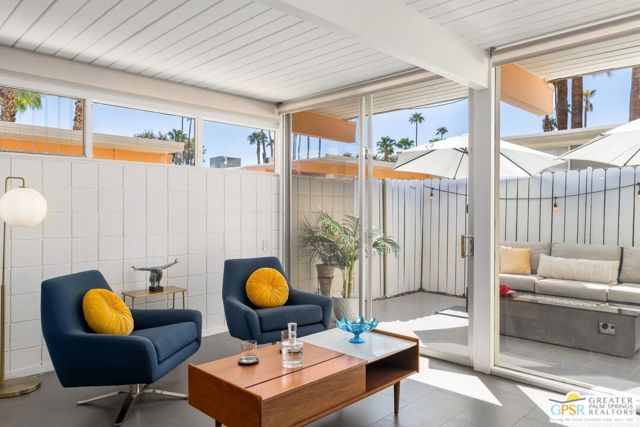 1111 E Palm Canyon Drive #307, Palm Springs, CA 92264