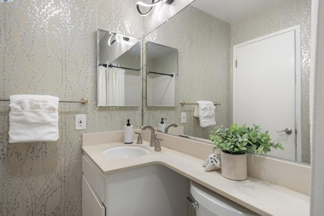 35344 Rutland Ct, Newark CA: https://media.crmls.org/mediaz/fa987364-88d1-4b9b-9be5-852dd421a4bf.jpg
