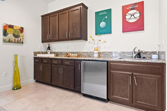 4440 Pine Mountain Way, Dublin CA: https://media.crmls.org/mediaz/fa9908f2-a01d-4188-9f1e-7741c8d48f3a.jpg