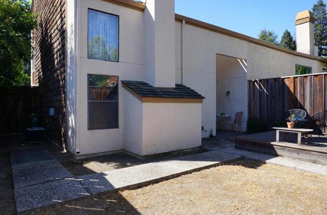 4733 Lago Vista Circle, San Jose CA: https://media.crmls.org/mediaz/fa990f24-8487-48fd-8435-0a46f56e5703.jpg