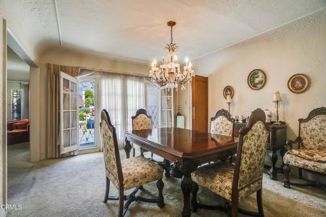 1120 S Burnside Avenue, Los Angeles CA: https://media.crmls.org/mediaz/fa993c3f-5a53-456f-a1de-04a60a357ef5.jpg