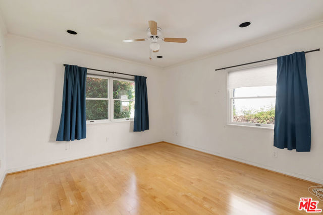 2049 Watson Street, Glendale CA: https://media.crmls.org/mediaz/fa9b7a7f-3517-4ba7-ad84-27310cadf0ab.jpg
