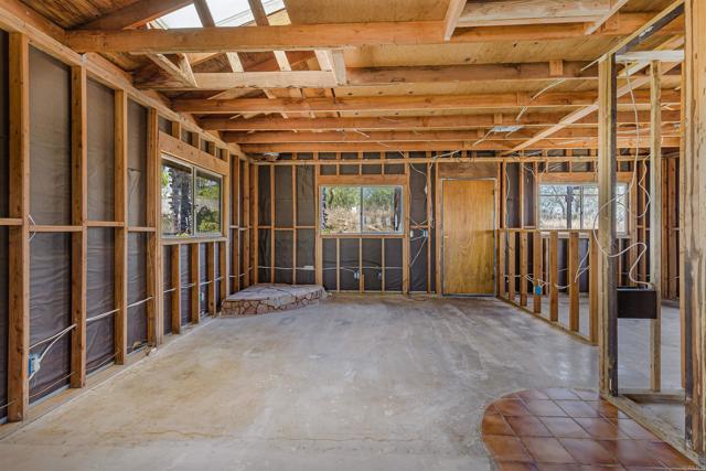 Home for Sale in Valley Center