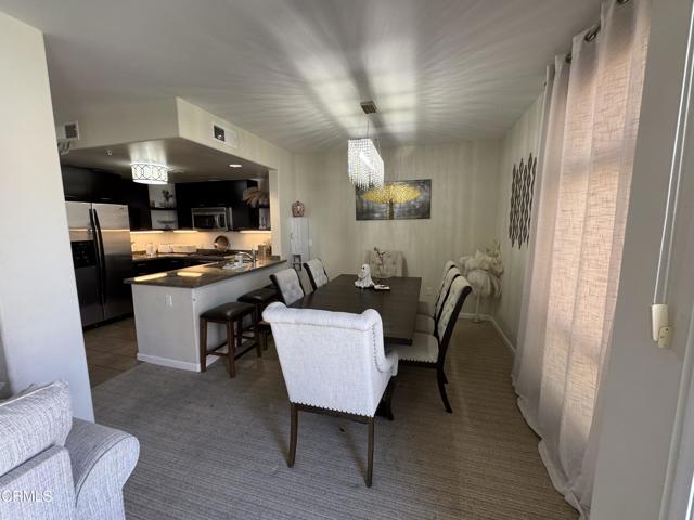 Detail Gallery Image 13 of 34 For 250 N 1st St #510,  Burbank,  CA 91502 - 2 Beds | 3 Baths