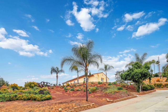 2387 Country Heights Rd., Escondido CA: https://media.crmls.org/mediaz/fa9ecaf6-80ce-40f3-8f67-b60f46208ef3.jpg