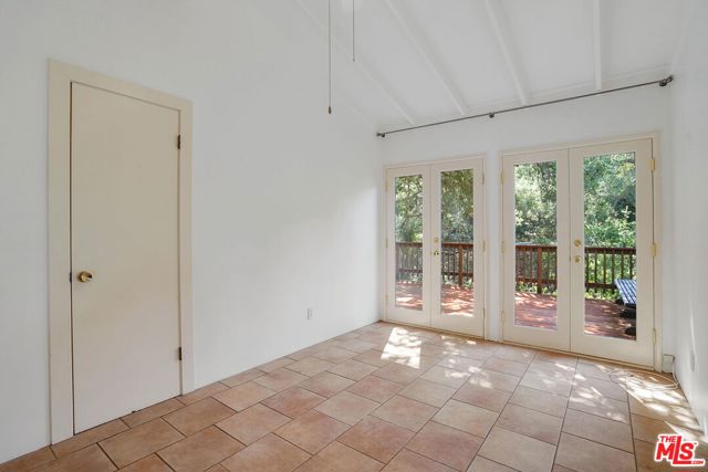 21652 Encina Road photo 11