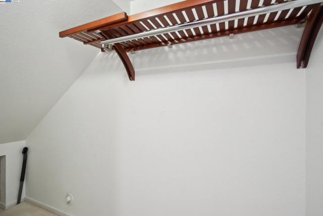 385 Montecito Way, Milpitas CA: https://media.crmls.org/mediaz/fa9f5120-b041-47aa-a3ac-b5a2ab77fea7.jpg