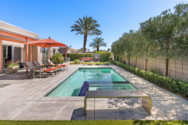 1069 Azure Court, Palm Springs CA: https://media.crmls.org/mediaz/fa9f7889-1e2f-403d-820e-7ef601e1040a.jpg