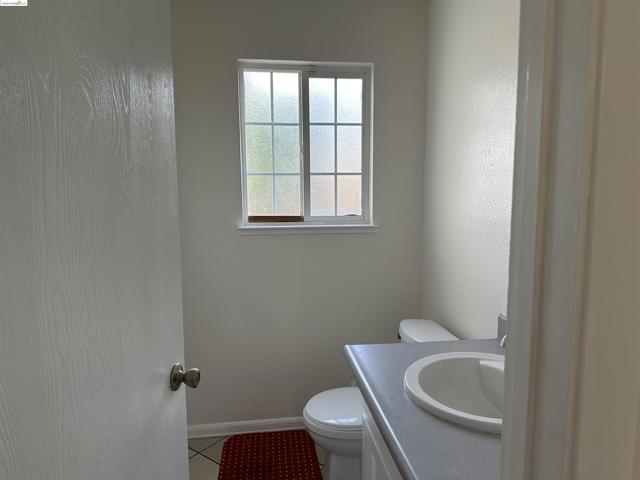 Image 8 of 21 For 136 Nugent Dr