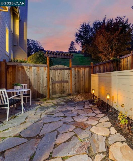 1320 Strawberry Court, Danville CA: https://media.crmls.org/mediaz/faa18d6f-d79e-4b65-bae9-9d56ec91596d.jpg