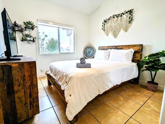 Image 33 of 42 For 28451 Avenida La Vista