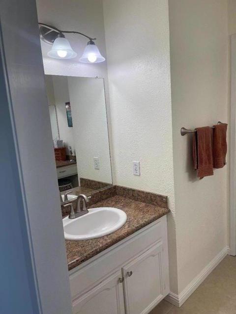 1430 Welburn Avenue, Gilroy CA: https://media.crmls.org/mediaz/faa288eb-588e-4db5-aeed-4b1a738b0488.jpg