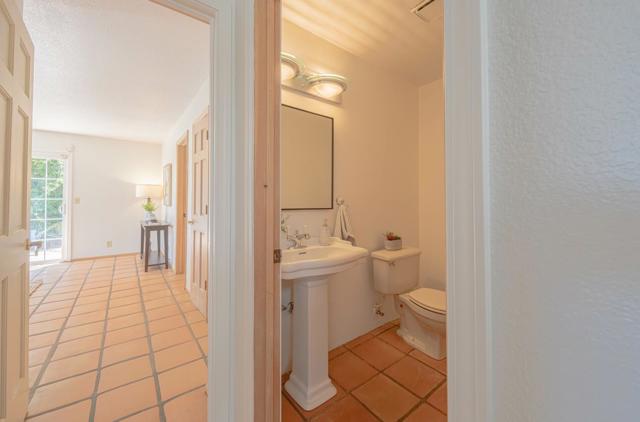 158 Echo Valley Road, Prunedale CA: https://media.crmls.org/mediaz/faa3bfb0-ad6e-4395-b0fc-f5d2e24adb65.jpg