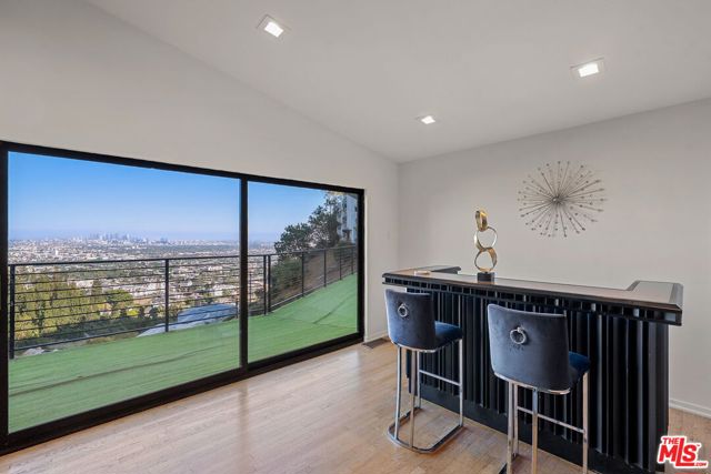 8514 Hillside Avenue, Los Angeles CA: https://media.crmls.org/mediaz/faa4092c-4b13-4123-a464-20b903e83e63.jpg