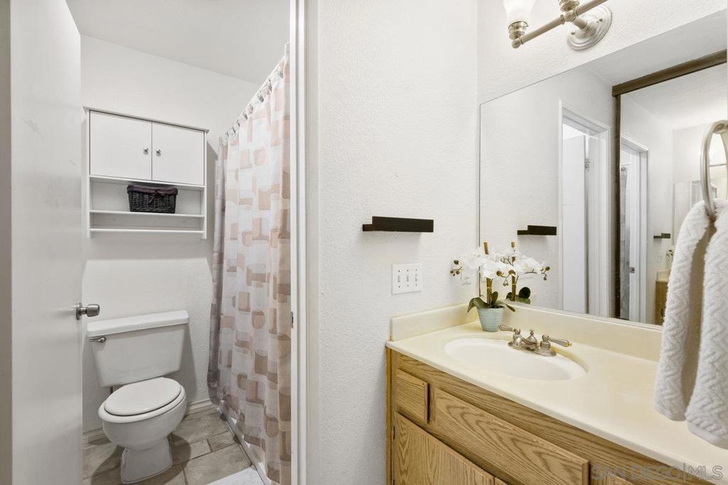 10379 Azuaga St - photo 13