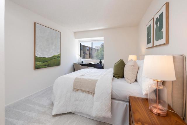 940 Kiely Boulevard, Santa Clara CA: https://media.crmls.org/mediaz/faa45440-708e-40ba-b0b3-3edcb4f4c448.jpg