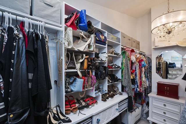 73450 Country Club Drive, Palm Desert CA: https://media.crmls.org/mediaz/faa5b53e-ca93-46bc-9ae9-49a743bb73c8.jpg