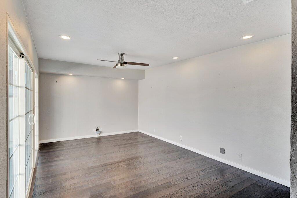 MLS #219138049DA image #21