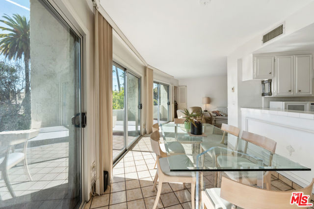 Drew Fenton | 836 S Bundy Drive Los Angeles CA | MLS: 7113379