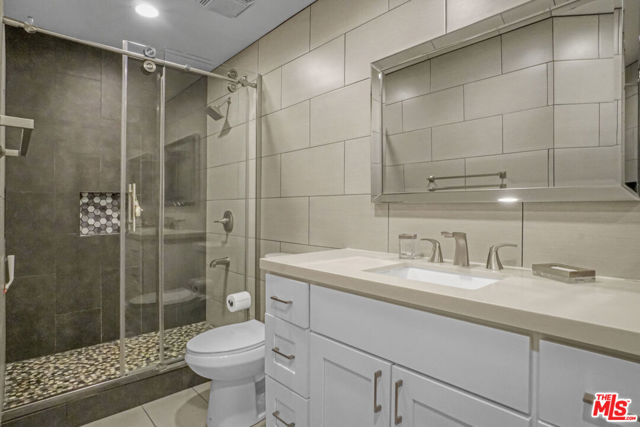 Image 40 of 63 For 17764 Sidwell Street