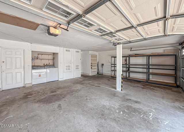 1646 Swansea Place, Westlake Village CA: https://media.crmls.org/mediaz/faa78ba7-4ca6-4736-b9d0-b242a8b7f0fa.jpg