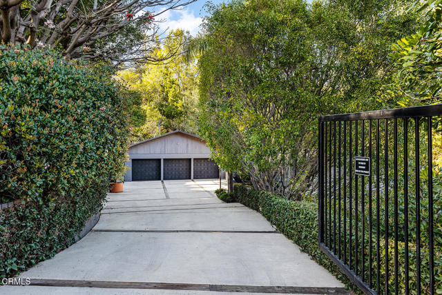 Detail Gallery Image 5 of 62 For 140 Belday Rd, Pasadena,  CA 91105 - 5 Beds | 4/1 Baths