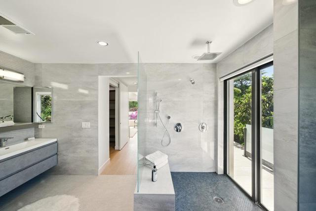 502 Palm Avenue, Los Altos CA: https://media.crmls.org/mediaz/faaaa40c-b1dd-4c39-8572-4d65e339ad45.jpg